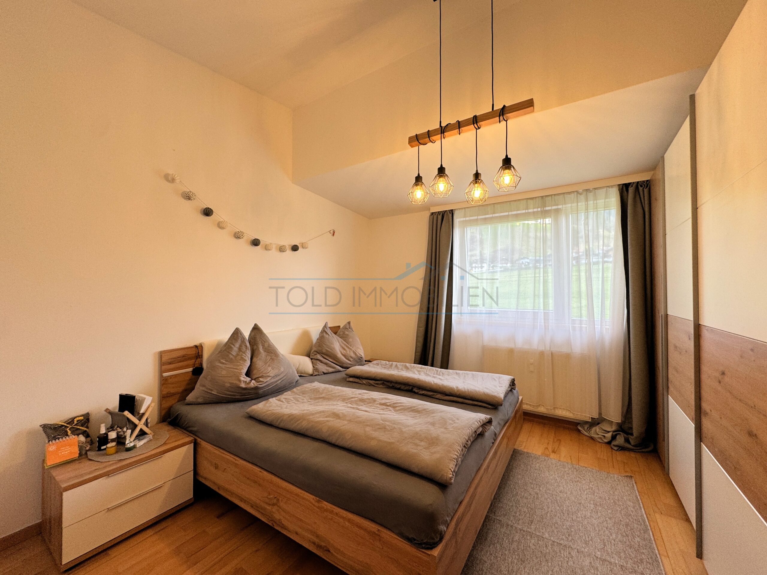 Schlafzimmer 1
