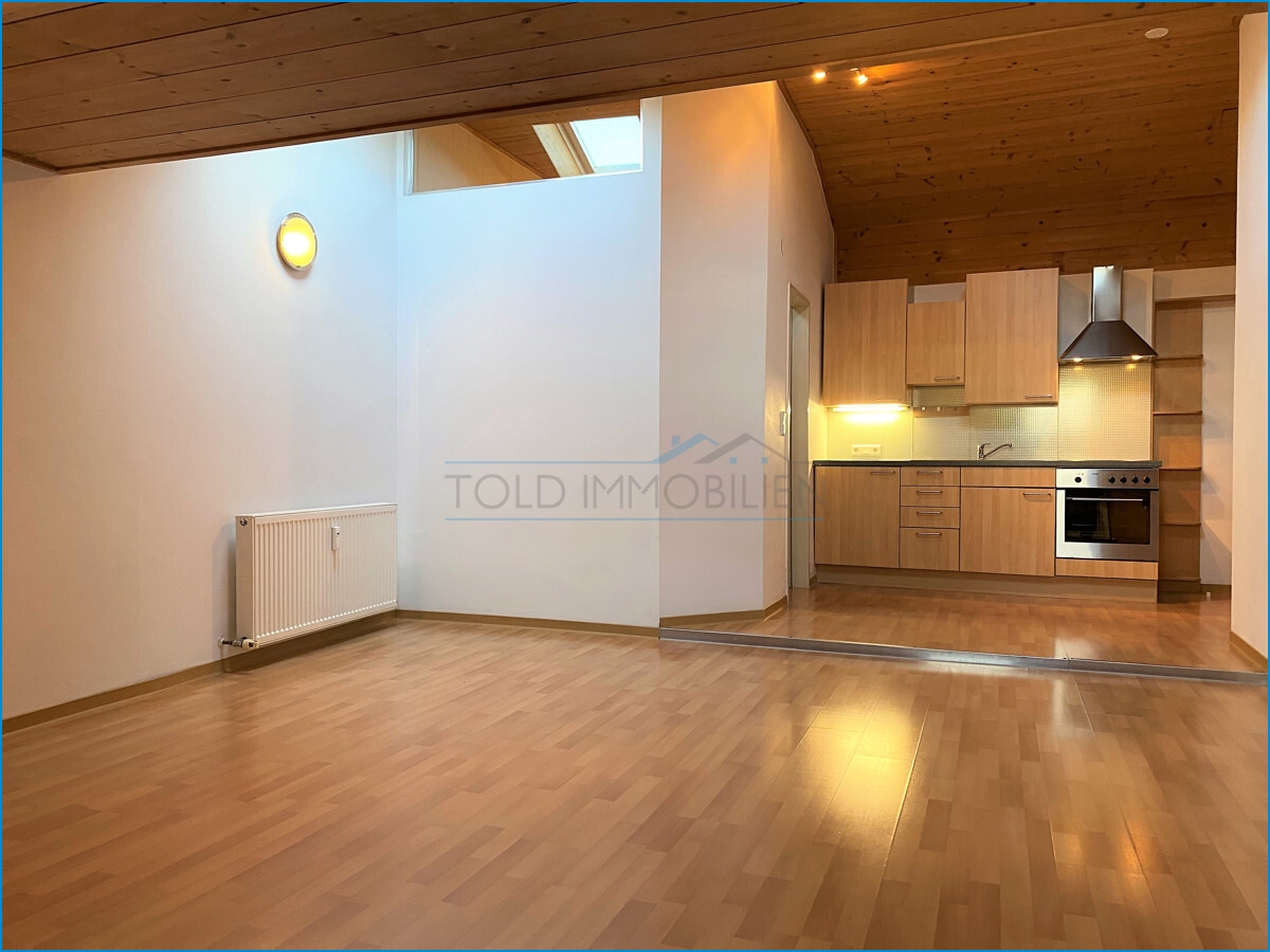 Dachgeschoß-Wohnung