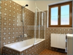 OG Badezimmer - Wohnhaus mit 2 Wohneinheiten / Mehrfamilienhaus / Ferienhaus