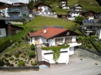 Einfamilienhaus in Sonnenlage - Wohnhaus mit Garage und Garten in sonniger Aussichtslage